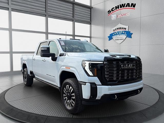 Used 2026 GMC Sierra 3500 Denali Ultimate AWD/4WD image 2