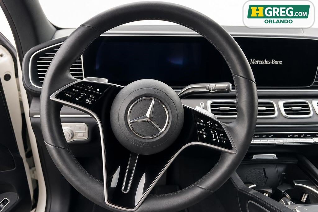 Used 2025 Mercedes-Benz GLS 450 4MATIC image 14