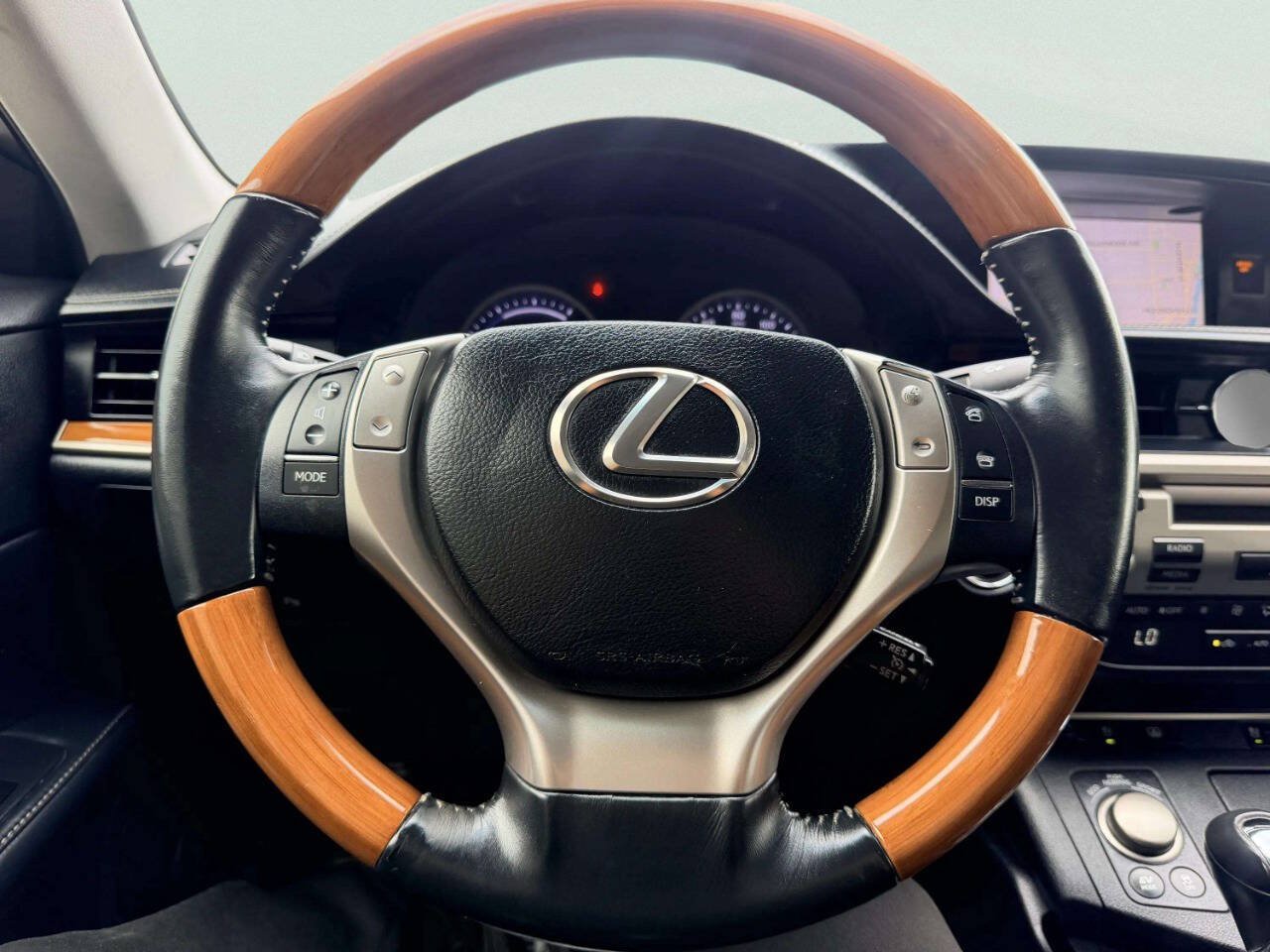 Used 2013 Lexus ES 300h w/ Luxury Pkg FWD image 30