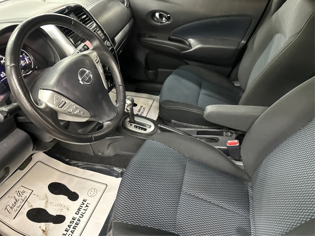 Used 2018 Nissan Versa Note SV FWD image 11
