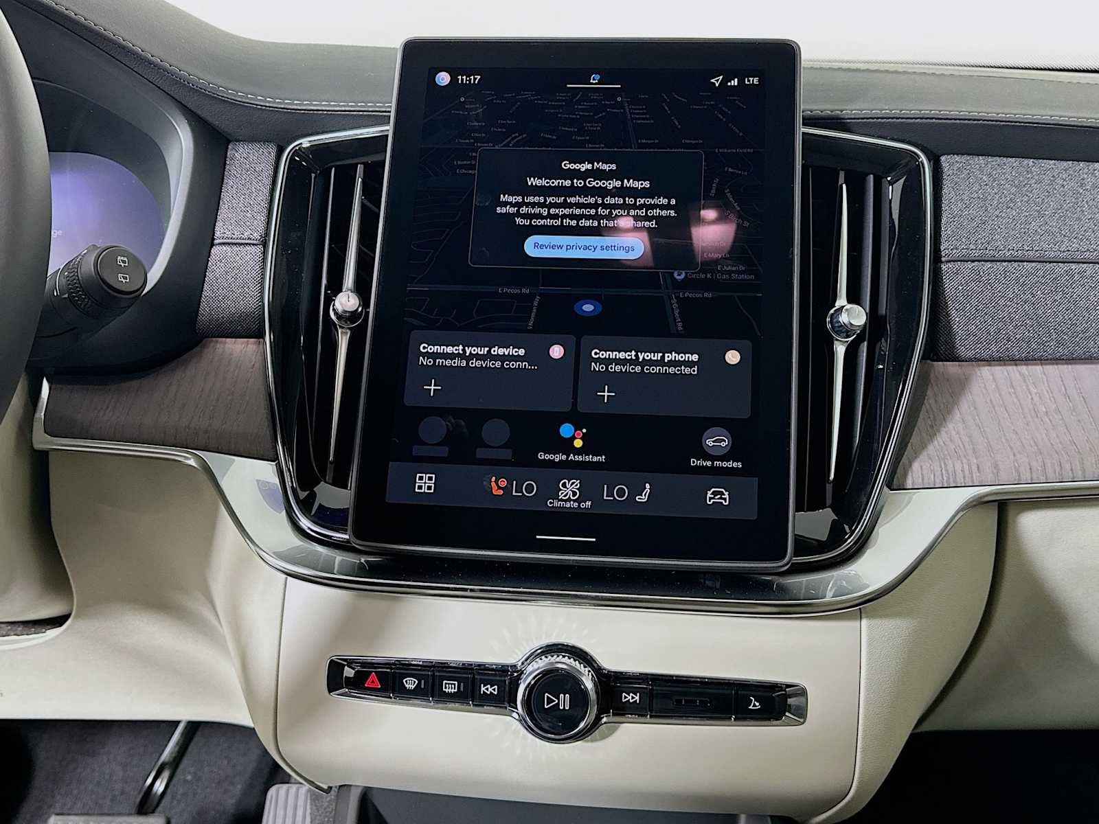 New 2026 Volvo XC90 T8 Ultra w/ Protection Package Premier image 13