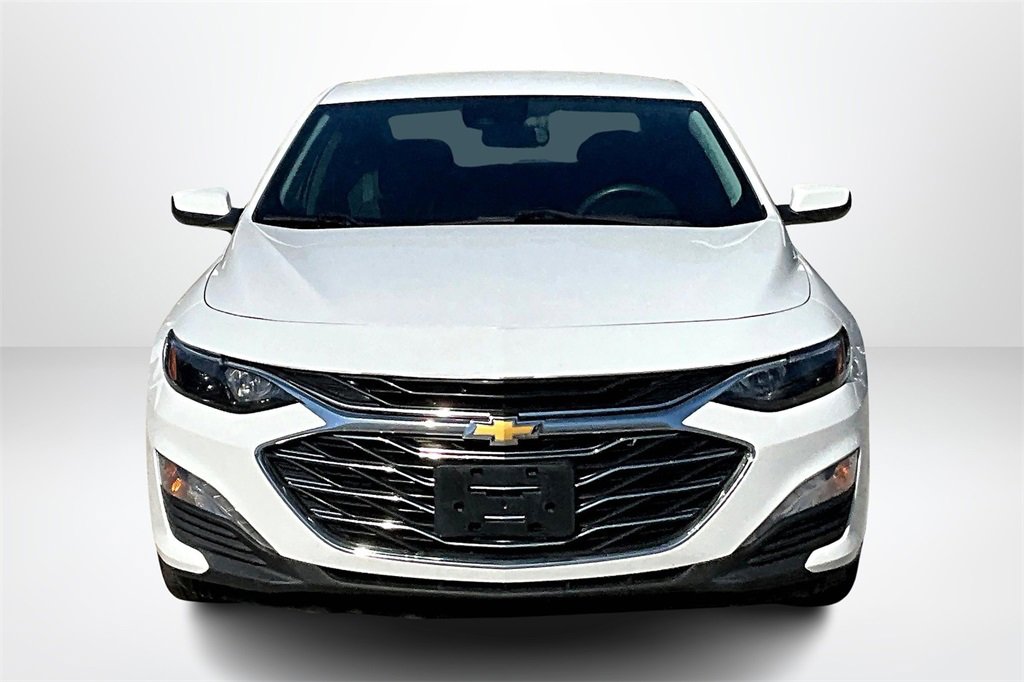 Used 2023 Chevrolet Malibu LT image 2