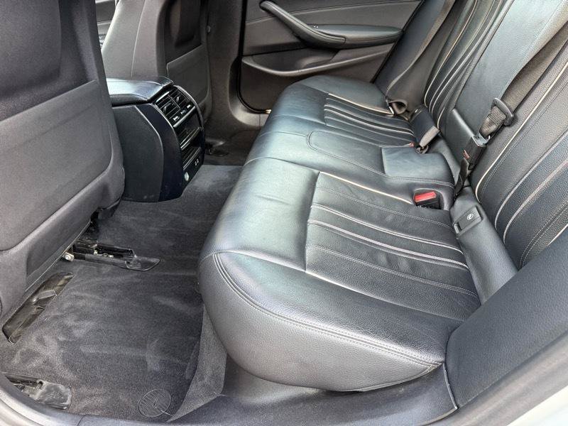 Used 2020 BMW 530i w/ Convenience Package RWD image 44