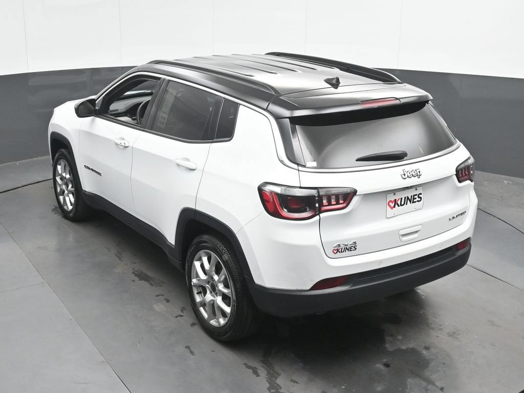Used 2025 Jeep Compass Limited AWD/4WD image 37