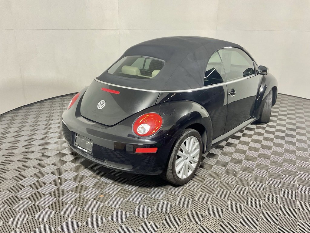Used 2008 Volkswagen Beetle SE image 9
