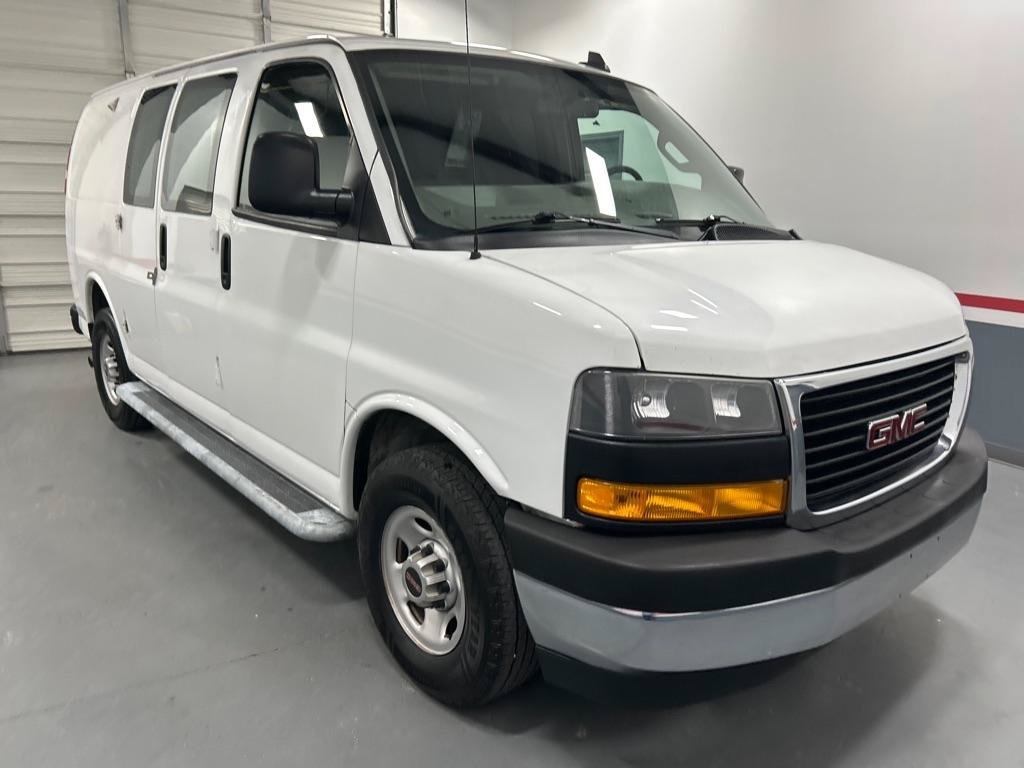 Used 2020 GMC Savana 2500 w/ Driver Convenience Package RWD image 2