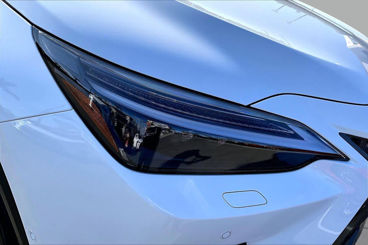 New 2026 Lexus NX 450h+ AWD w/ Luxury Package image 21