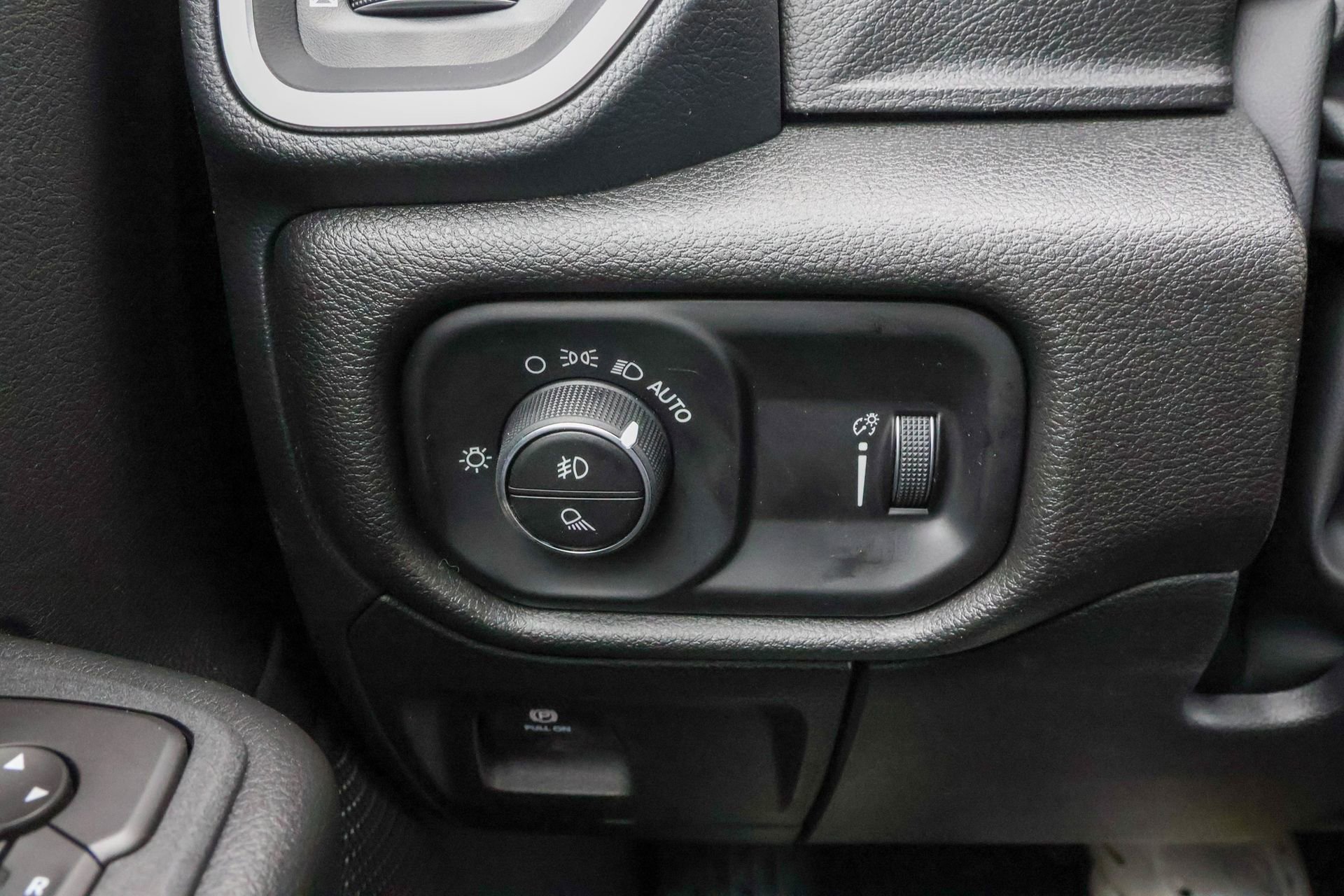 New 2026 RAM 1500 Express image 28