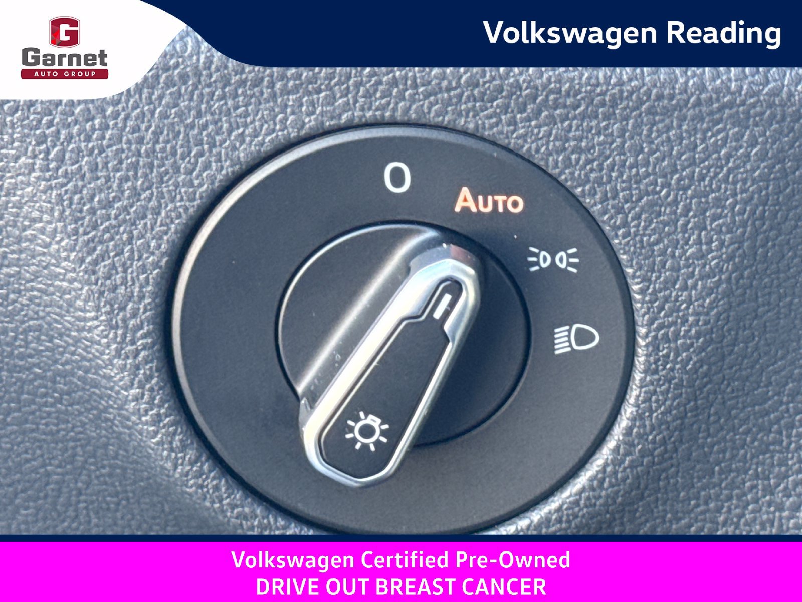 Certified 2025 Volkswagen Jetta SE FWD image 31