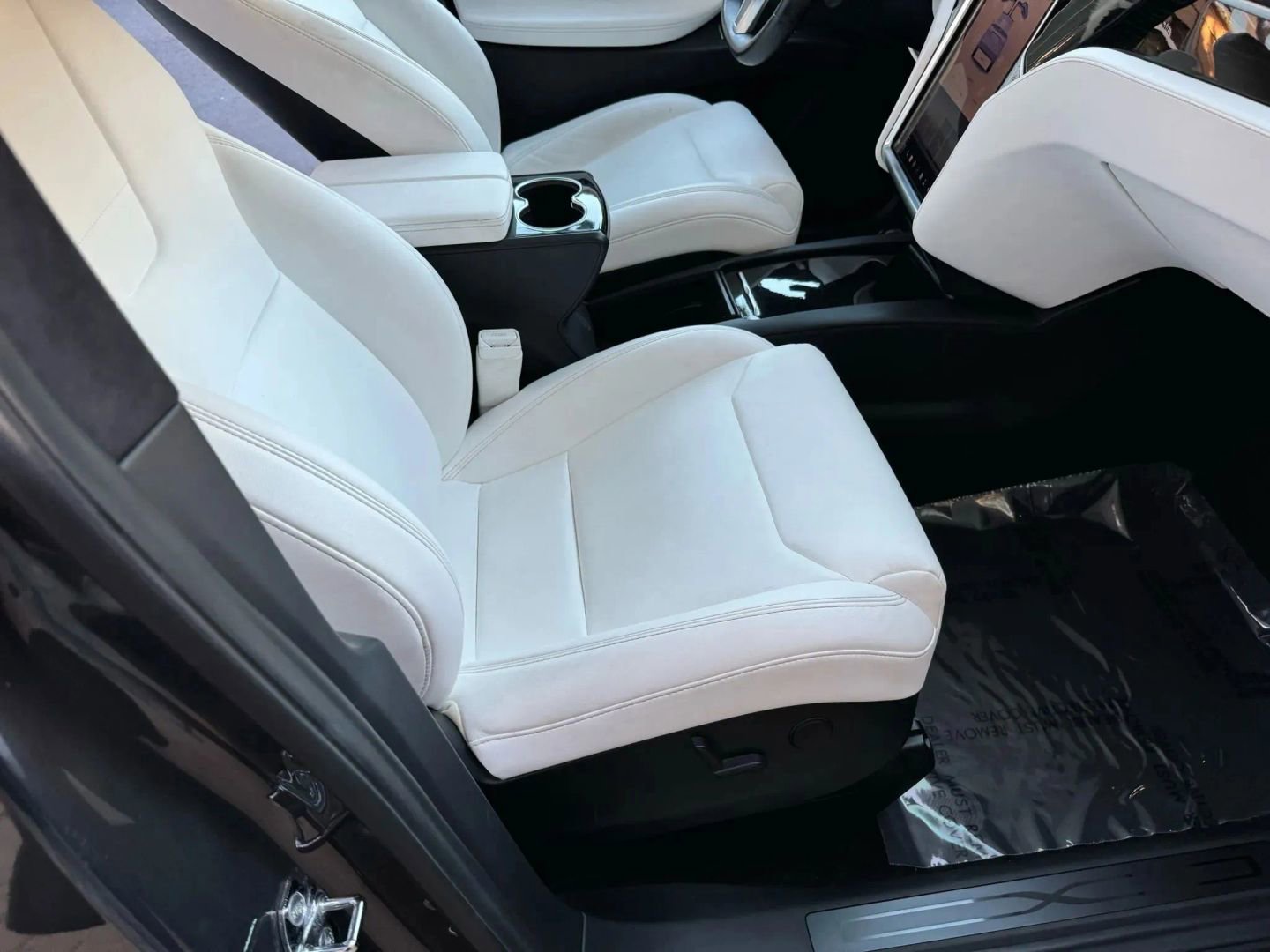 Used 2017 Tesla Model X 100D image 12