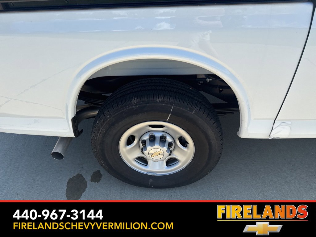 New 2025 Chevrolet Express 2500 Work Van w/ Driver Convenience Package image 41