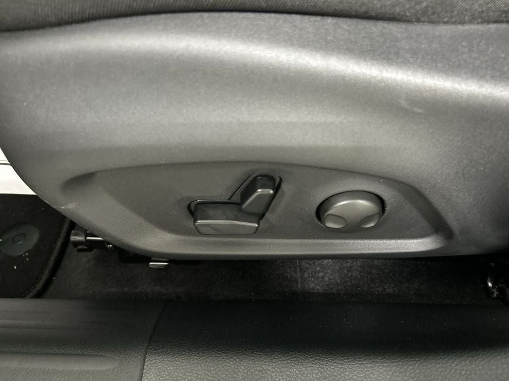 New 2026 Jeep Compass Limited AWD/4WD image 12