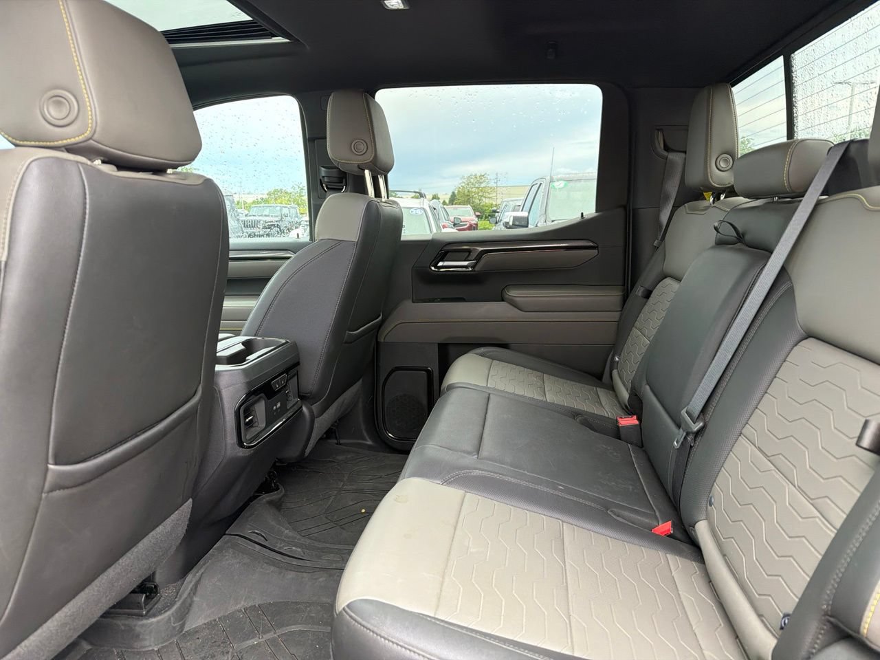 Used 2022 Chevrolet Silverado 1500 ZR2 w/ Technology Package AWD/4WD image 22