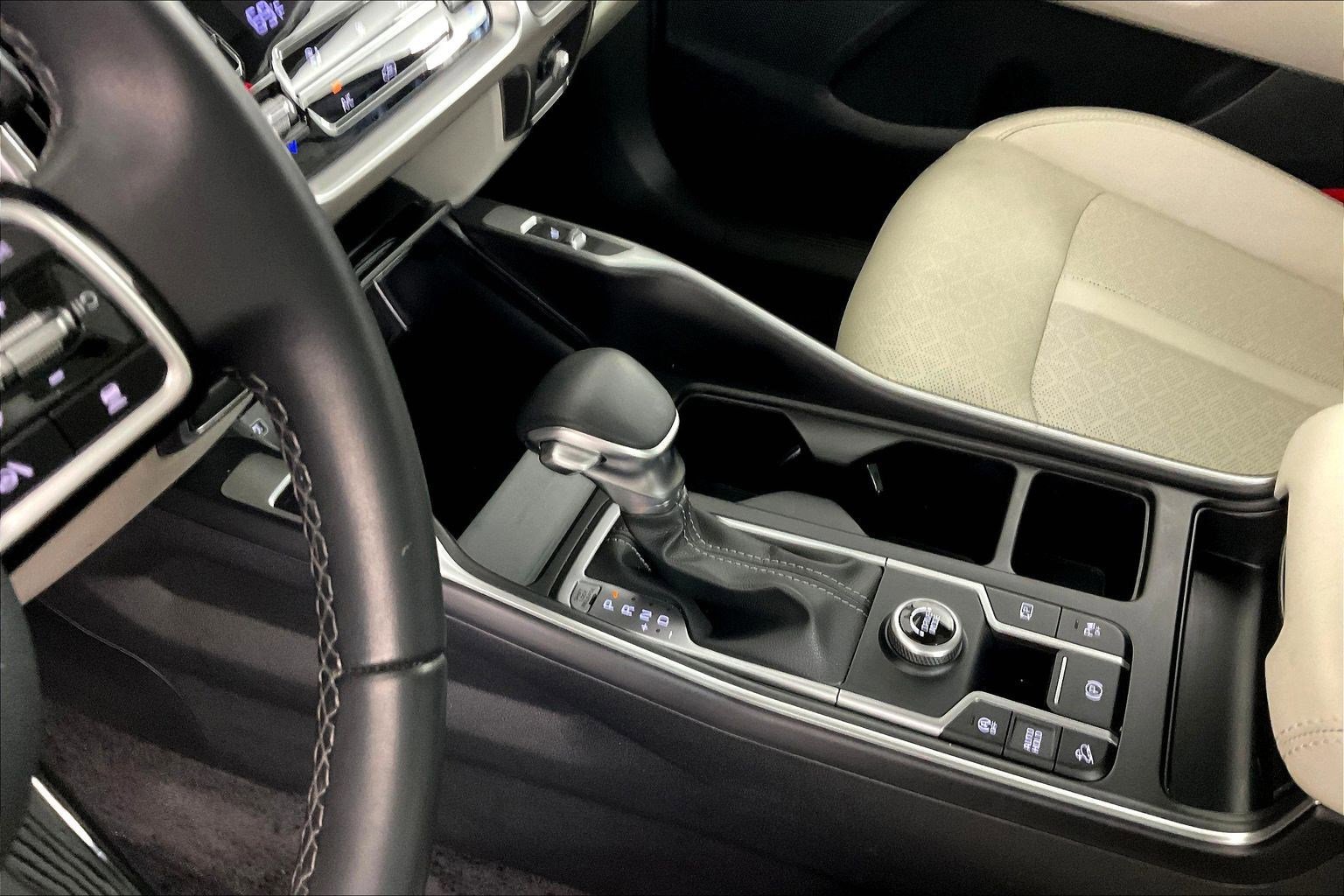 Certified 2023 Kia Sorento EX w/ Panoramic Sunroof Package image 18