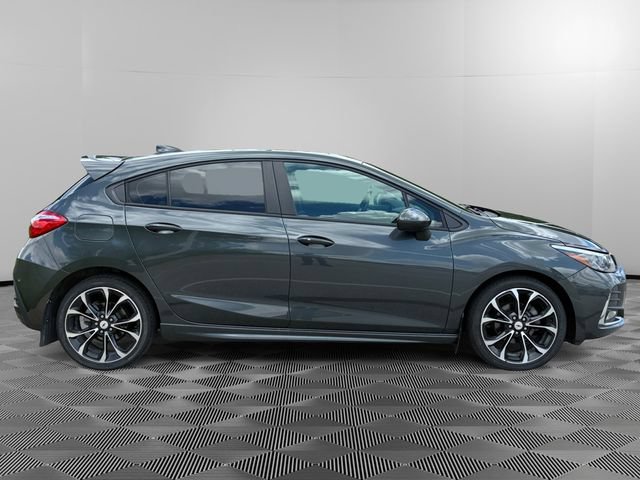 Used 2019 Chevrolet Cruze Diesel w/ Sun And Sound Package FWD image 6