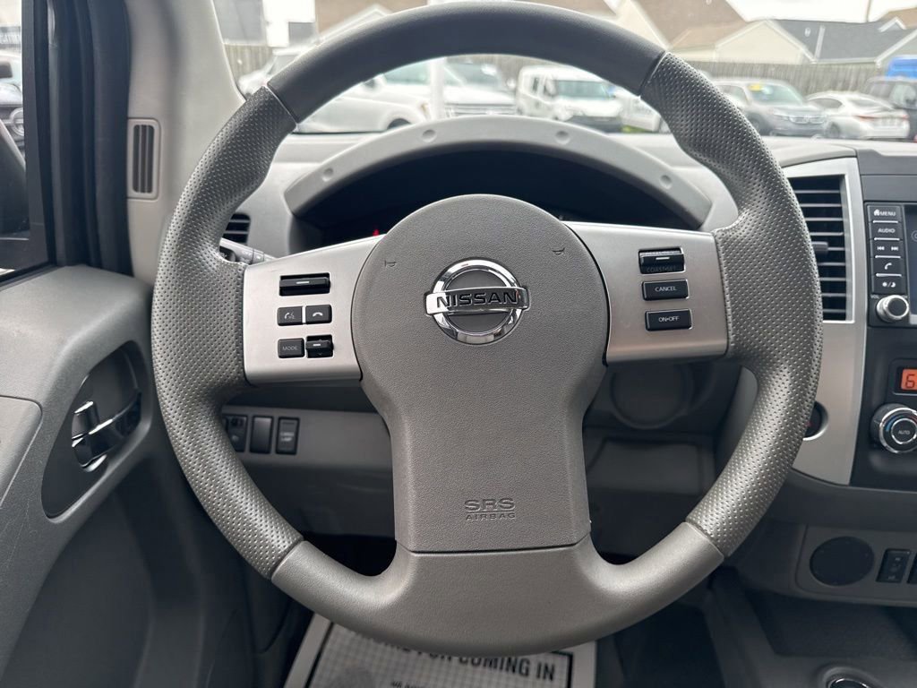 Used 2020 Nissan Frontier SV image 27