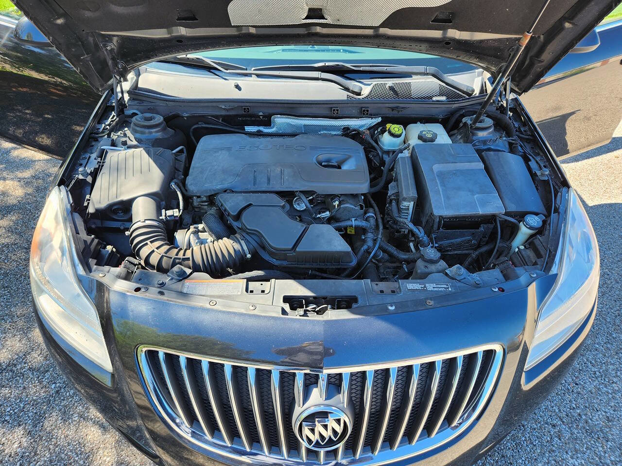Used 2011 Buick Regal CXL w/ RL4 Preferred Equipment Group image 17