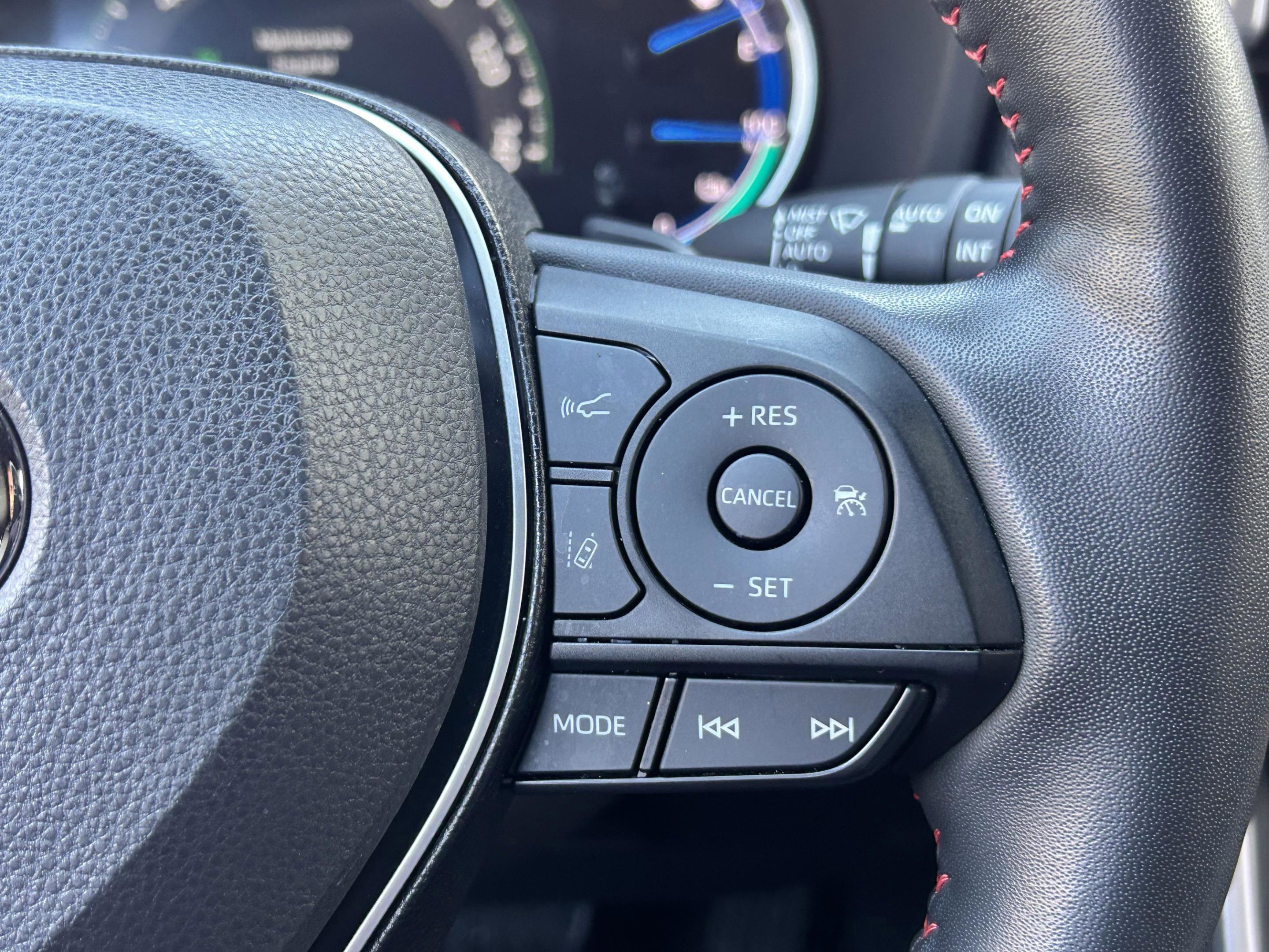 Used 2021 Toyota RAV4 XSE image 11