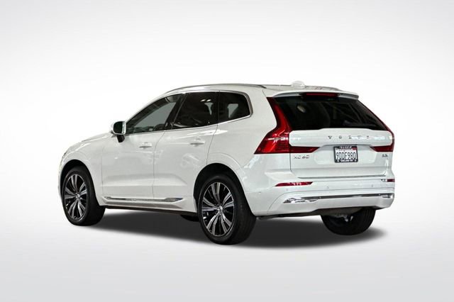 Used 2023 Volvo XC60 B5 Plus AWD/4WD image 7