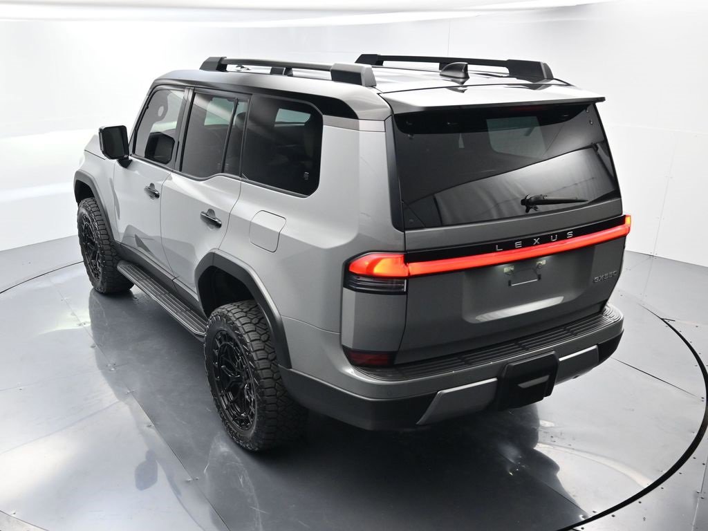 Used 2025 Lexus GX 550 image 36