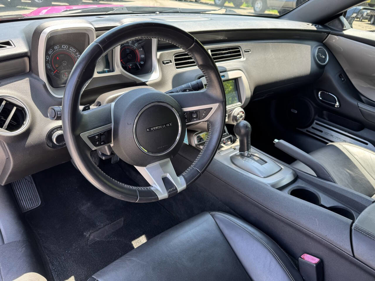 Used 2010 Chevrolet Camaro SS image 13