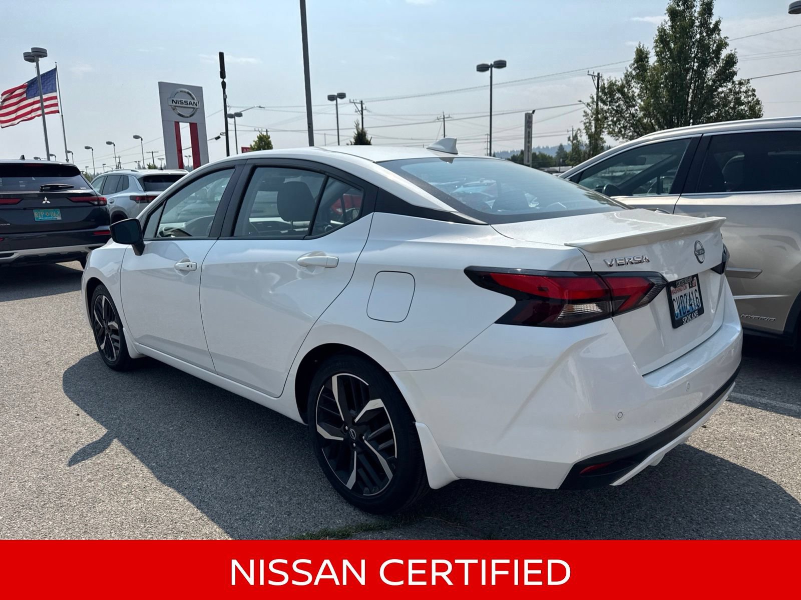 Certified 2025 Nissan Versa SR w/ Trunk Package FWD image 11