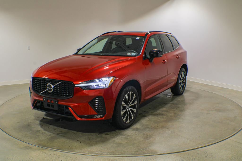 Used 2024 Volvo XC60 B5 Core w/ Climate Package AWD/4WD image 1