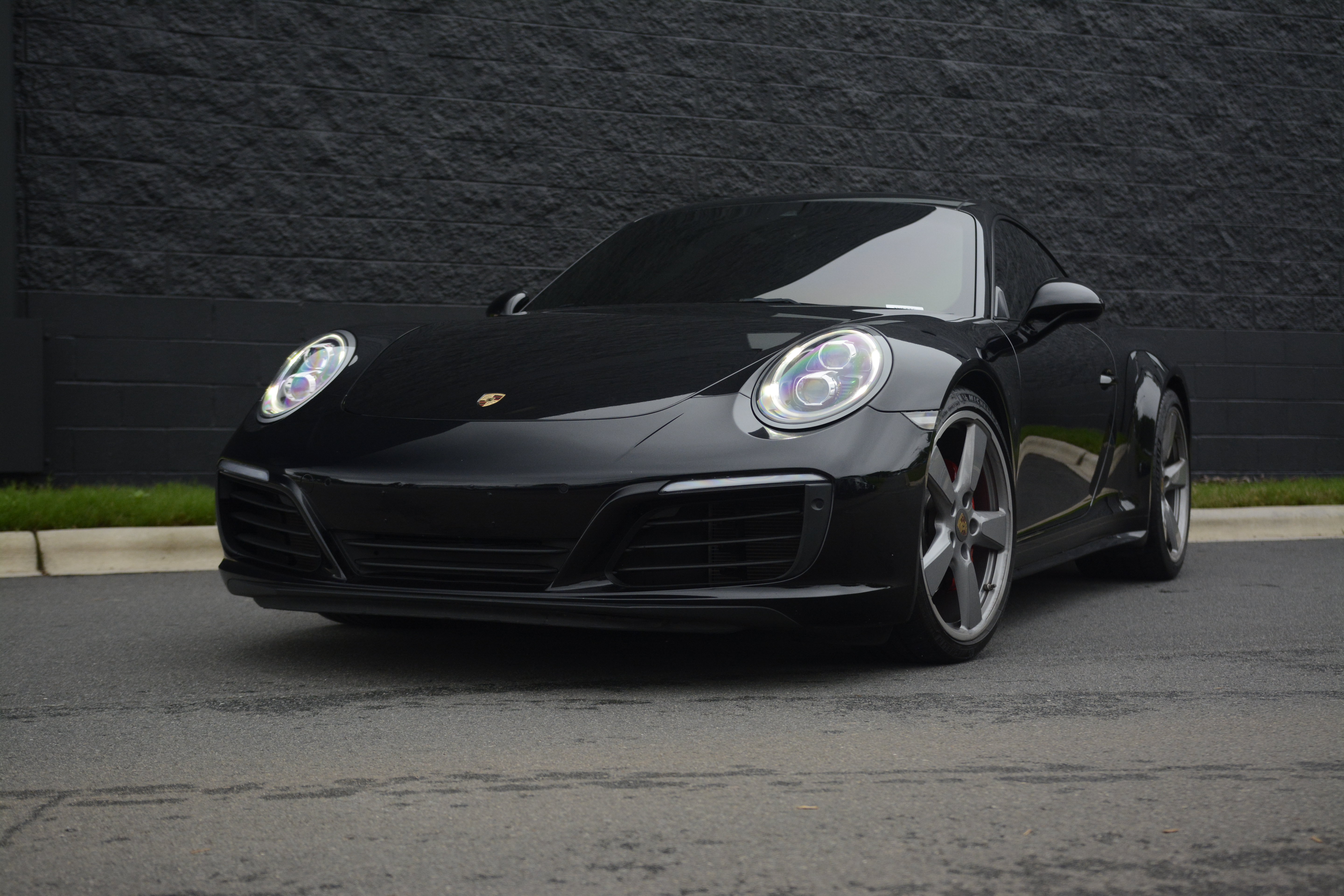 Certified 2018 Porsche 911 Carrera 4S AWD/4WD image 36