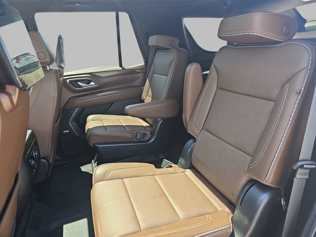 Certified 2023 Chevrolet Tahoe High Country w/ Premium Package AWD/4WD image 19
