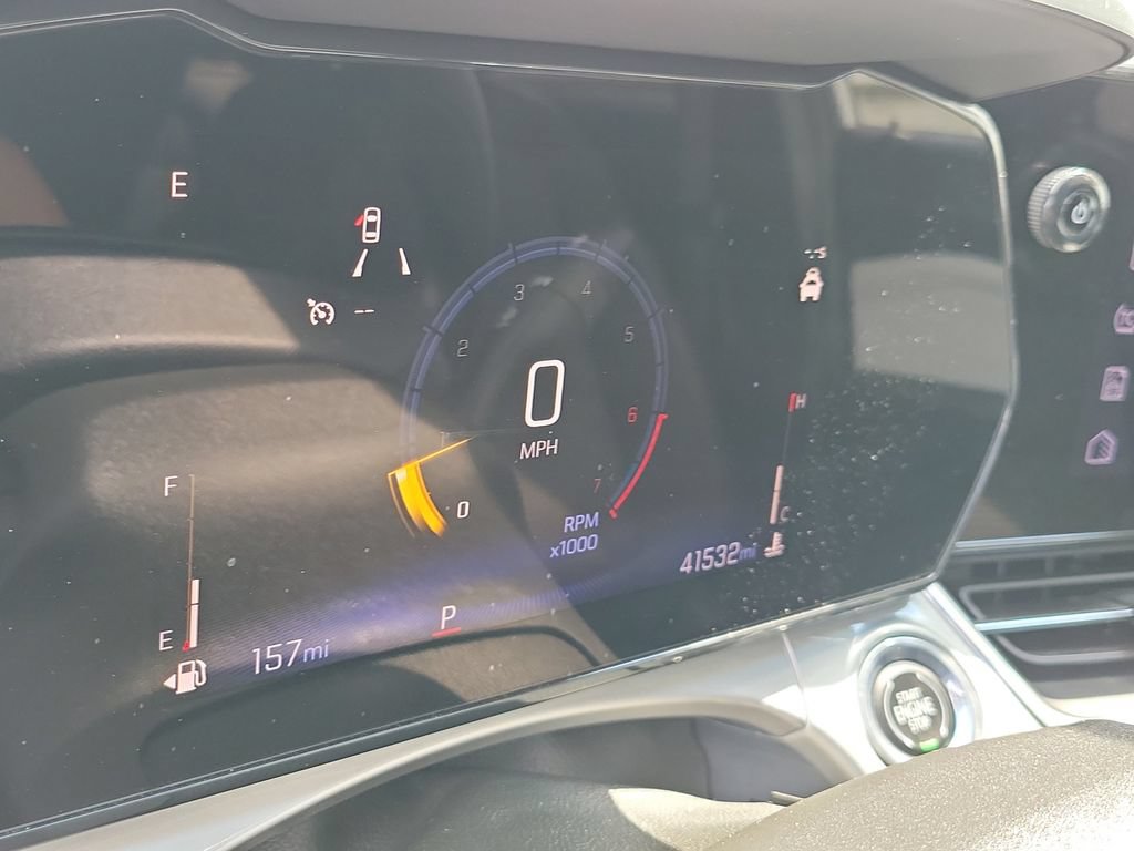 Used 2025 Chevrolet Trax LT FWD image 29