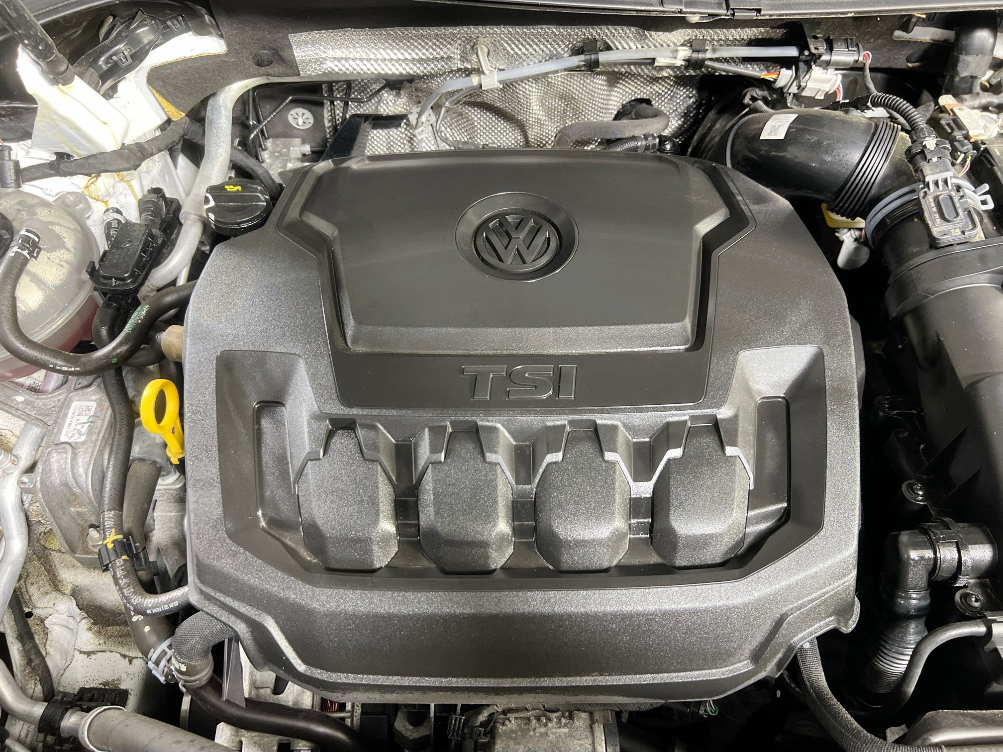 Used 2022 Volkswagen Tiguan SE image 28