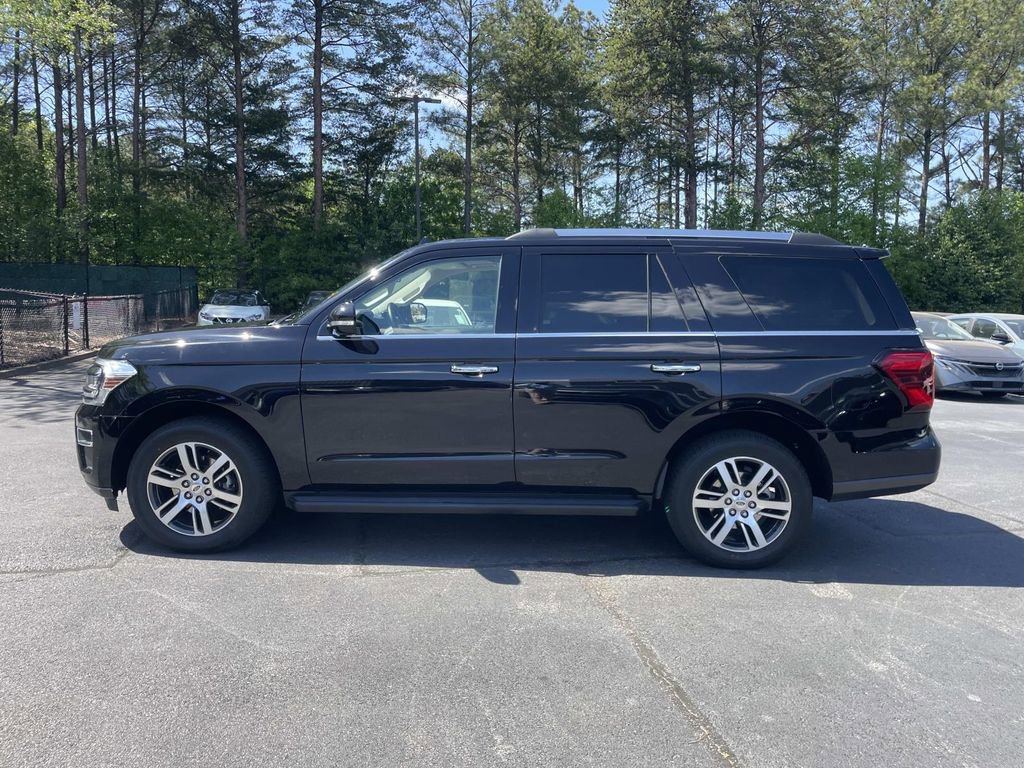 Used 2024 Ford Expedition Limited image 8