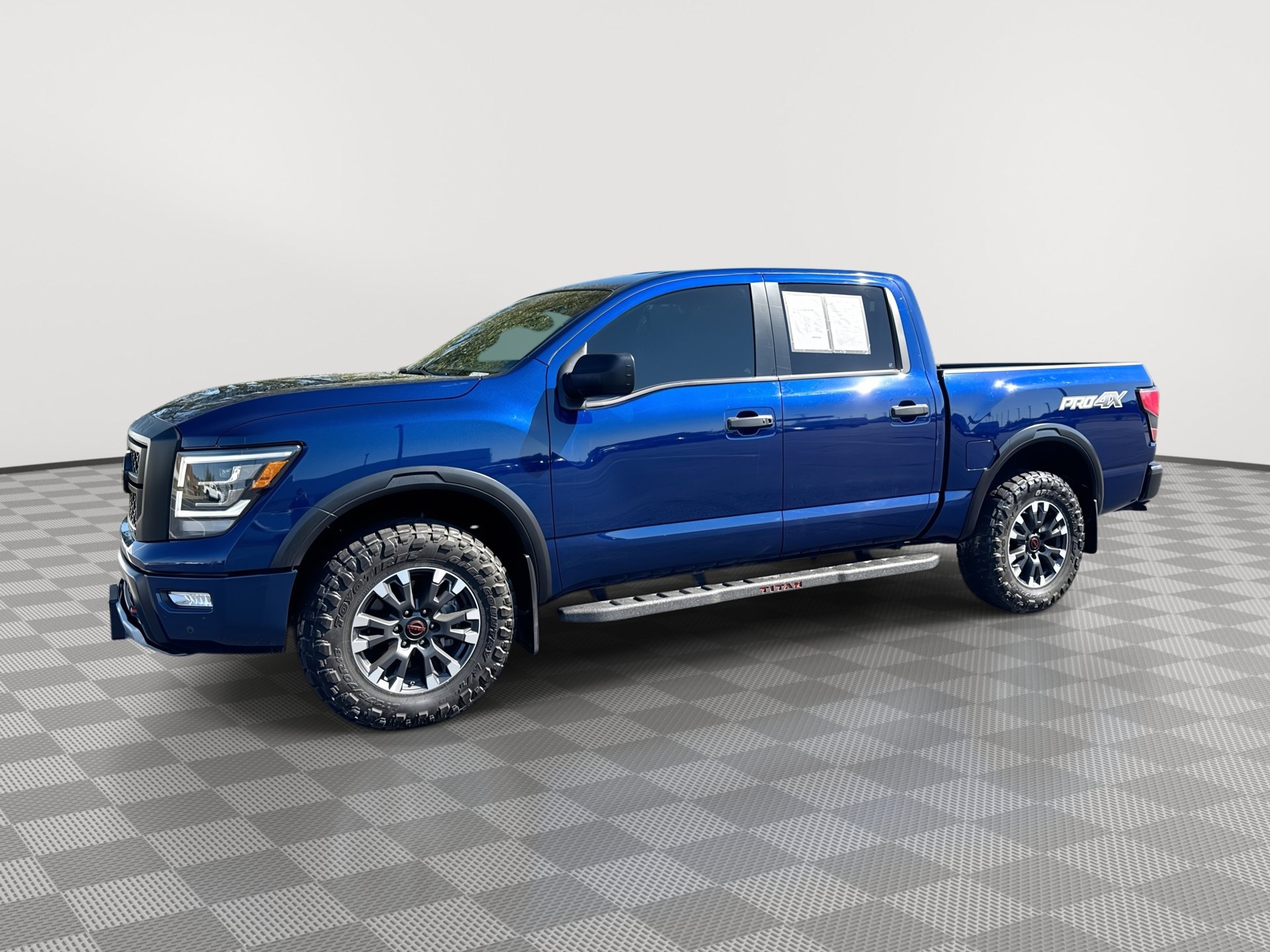 Used 2024 Nissan Titan PRO-4X w/ Pro-4x Utility Package AWD/4WD image 1