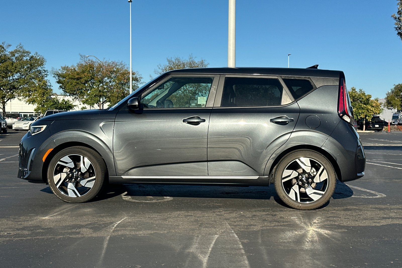Used 2023 Kia Soul GT-Line w/ GT-Line Technology Package FWD image 7
