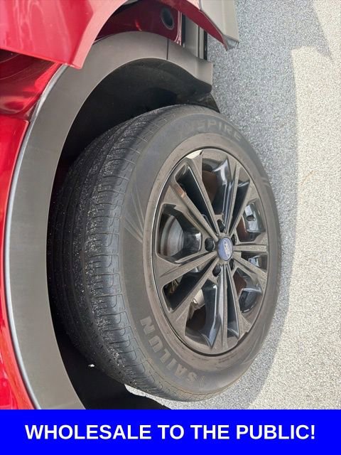 Used 2017 Ford Escape SE w/ SE Cold Weather Package FWD image 10