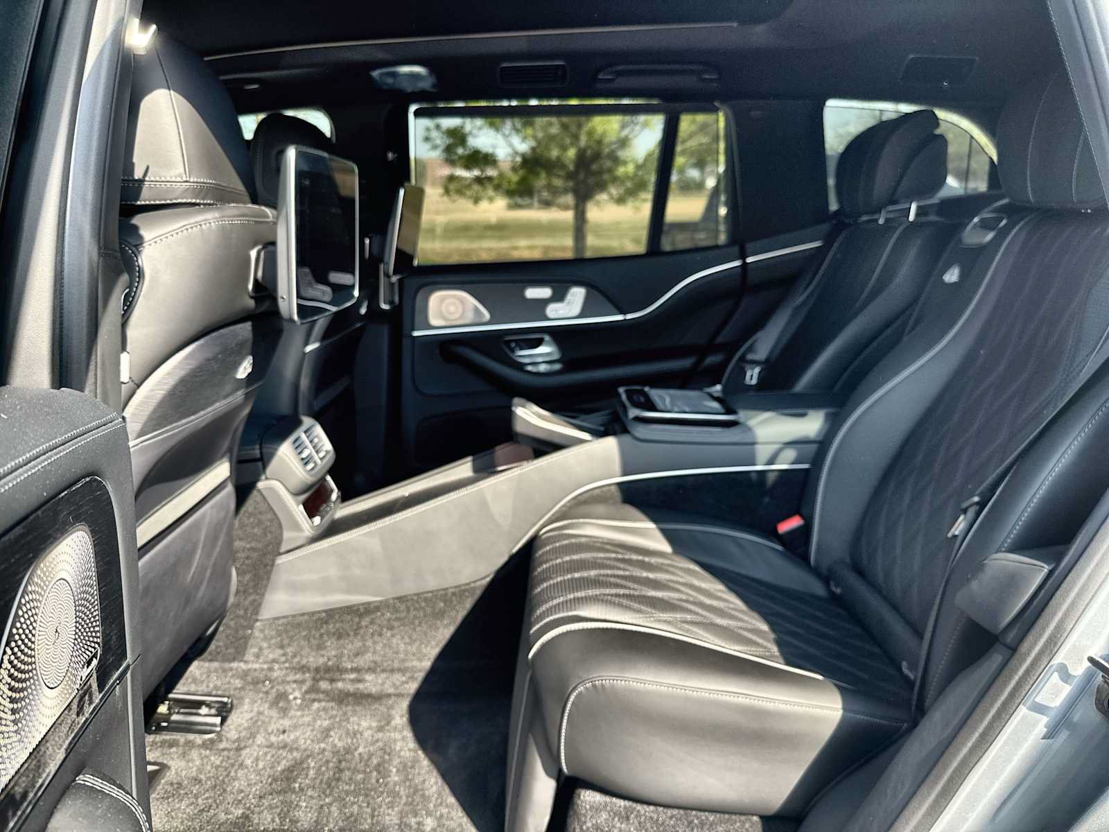 New 2026 Mercedes-Benz Maybach GLS 600 4MATIC image 4