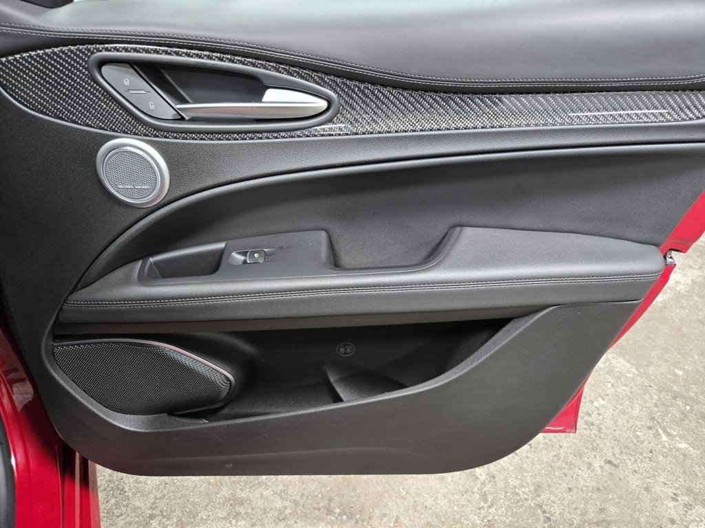 Used 2022 Alfa Romeo Stelvio Quadrifoglio w/ Active Assist Plus Package image 54