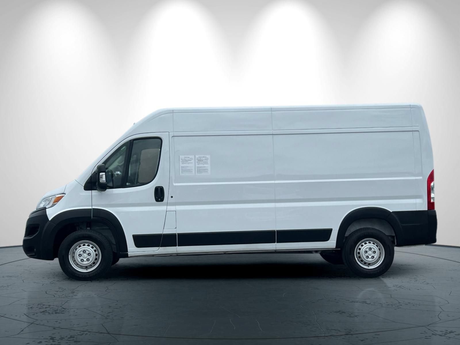 Used 2026 RAM ProMaster 2500 w/ Convenience Group FWD image 7