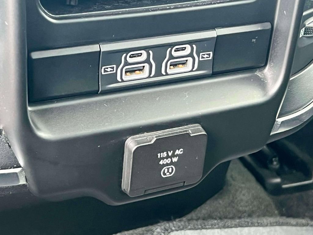 Used 2021 RAM 1500 Laramie AWD/4WD image 16
