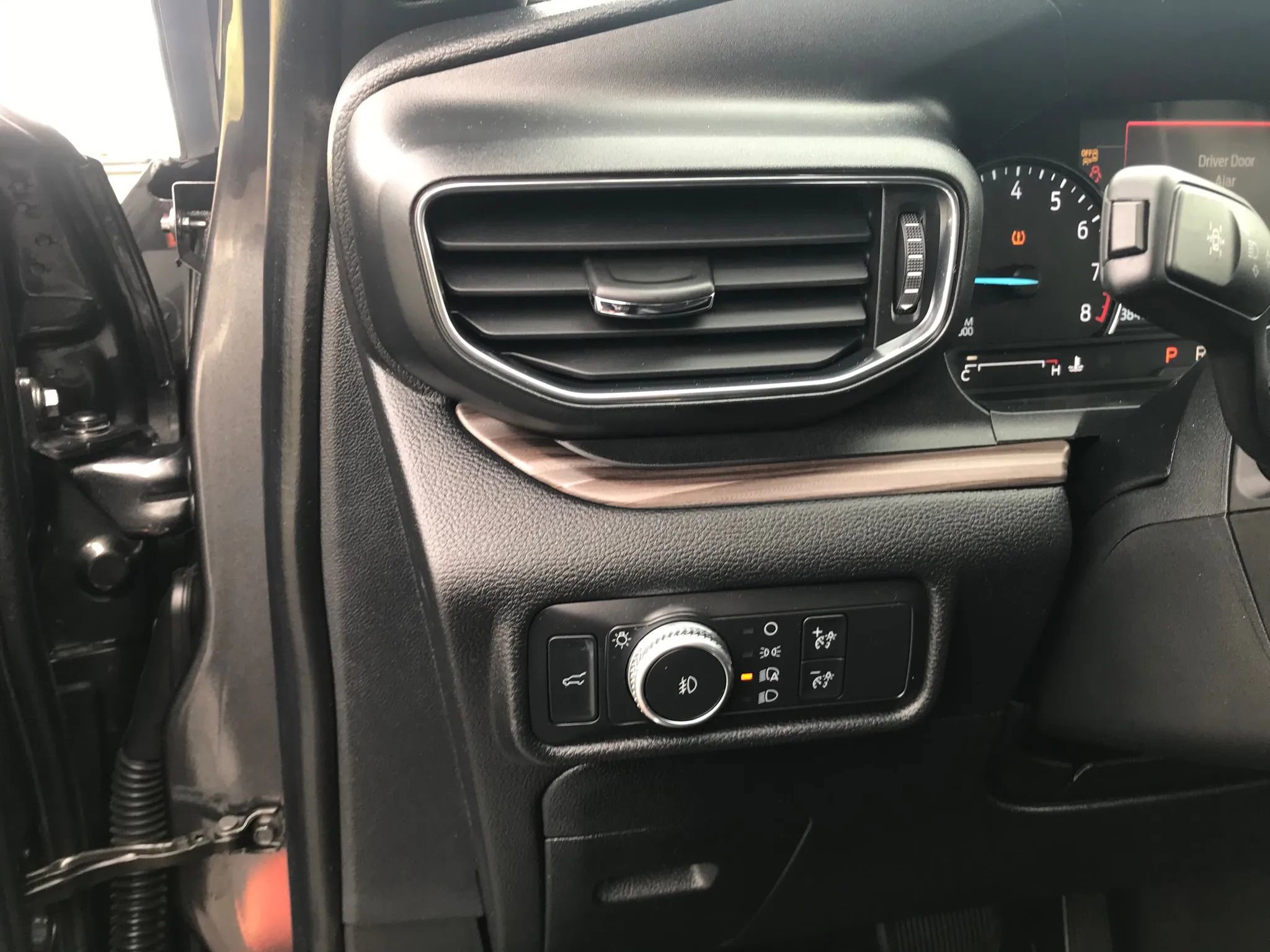 Used 2020 Ford Explorer Limited w/ Class III Trailer Tow Package image 14