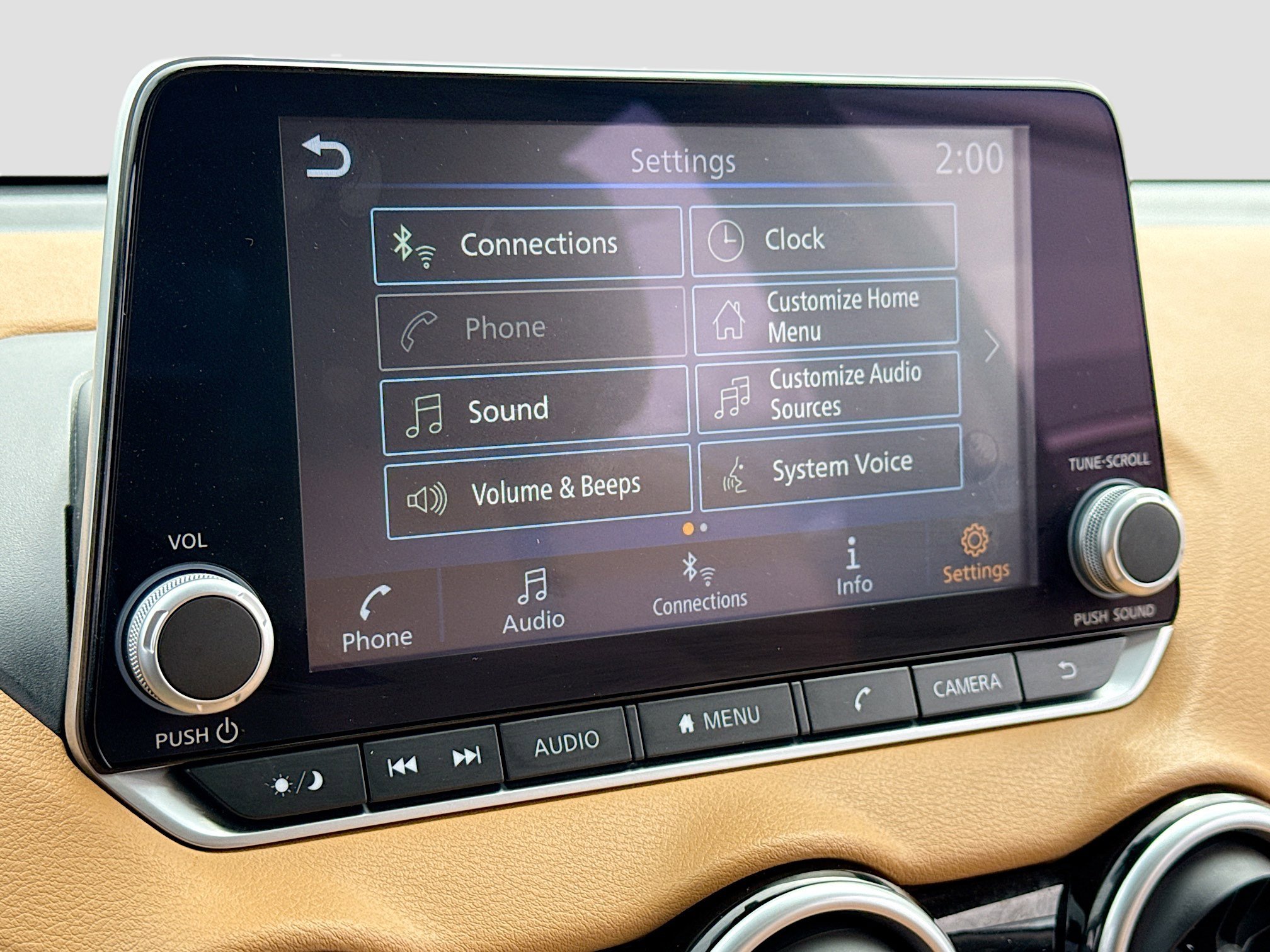 Used 2025 Nissan Sentra SV w/ SV Premium Package image 8