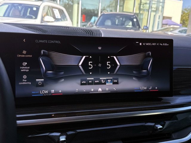 Certified 2025 BMW X5 xDrive50e w/ Climate Comfort Package AWD/4WD image 28