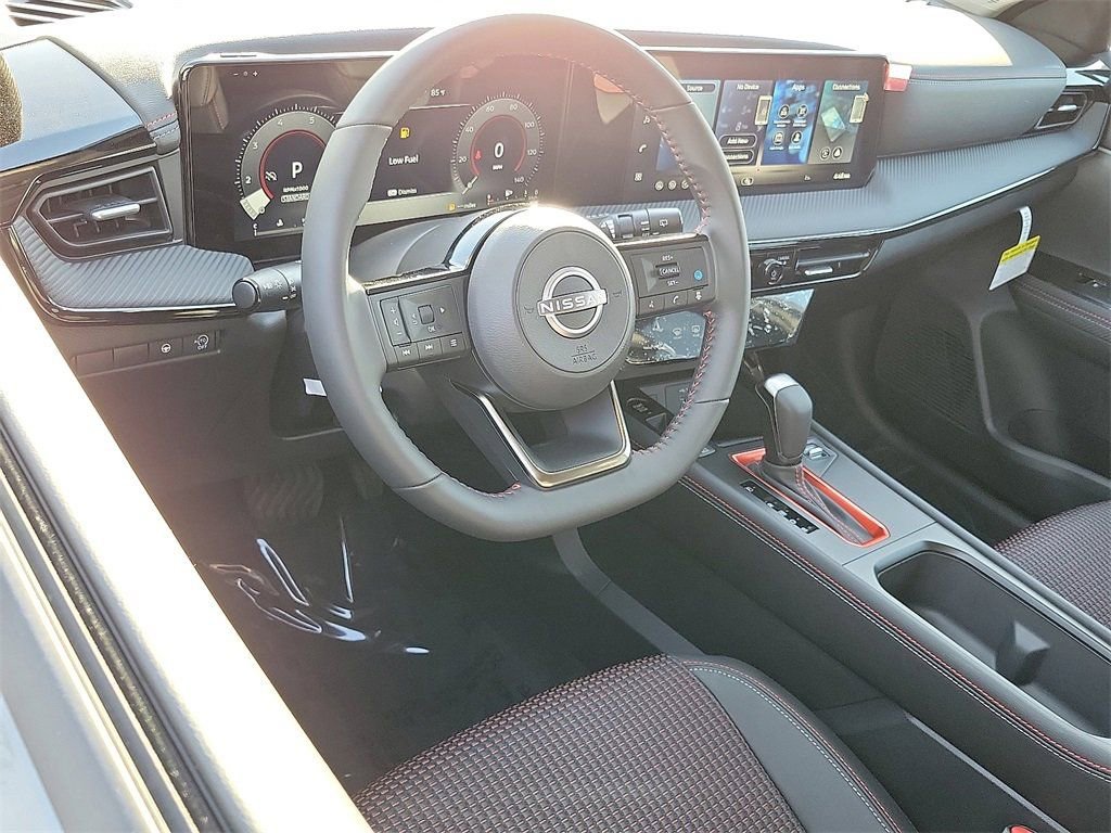 New 2026 Nissan Kicks SR image 4