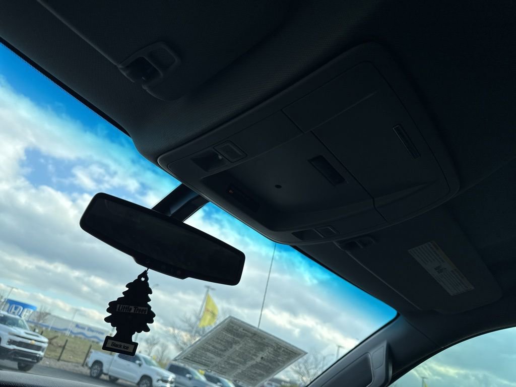 Used 2019 Chevrolet Silverado 1500 LT w/ All Star Edition image 23