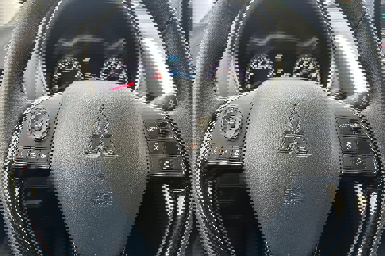 Used 2025 Mitsubishi Eclipse Cross SE image 28