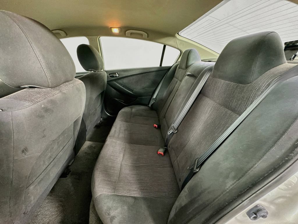 Used 2012 Nissan Altima 2.5 S FWD image 26