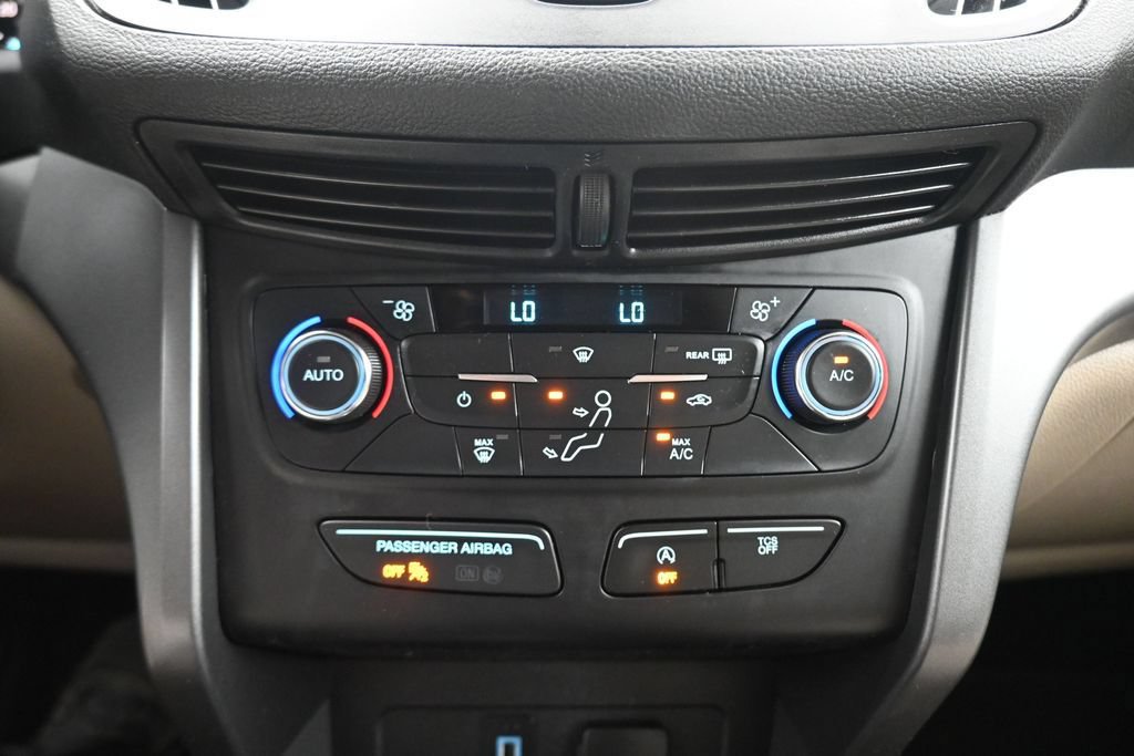 Used 2017 Ford Escape SE AWD/4WD image 21