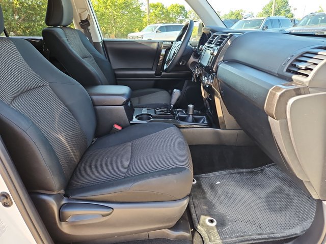 Used 2018 Toyota 4Runner TRD Off-Road AWD/4WD image 21
