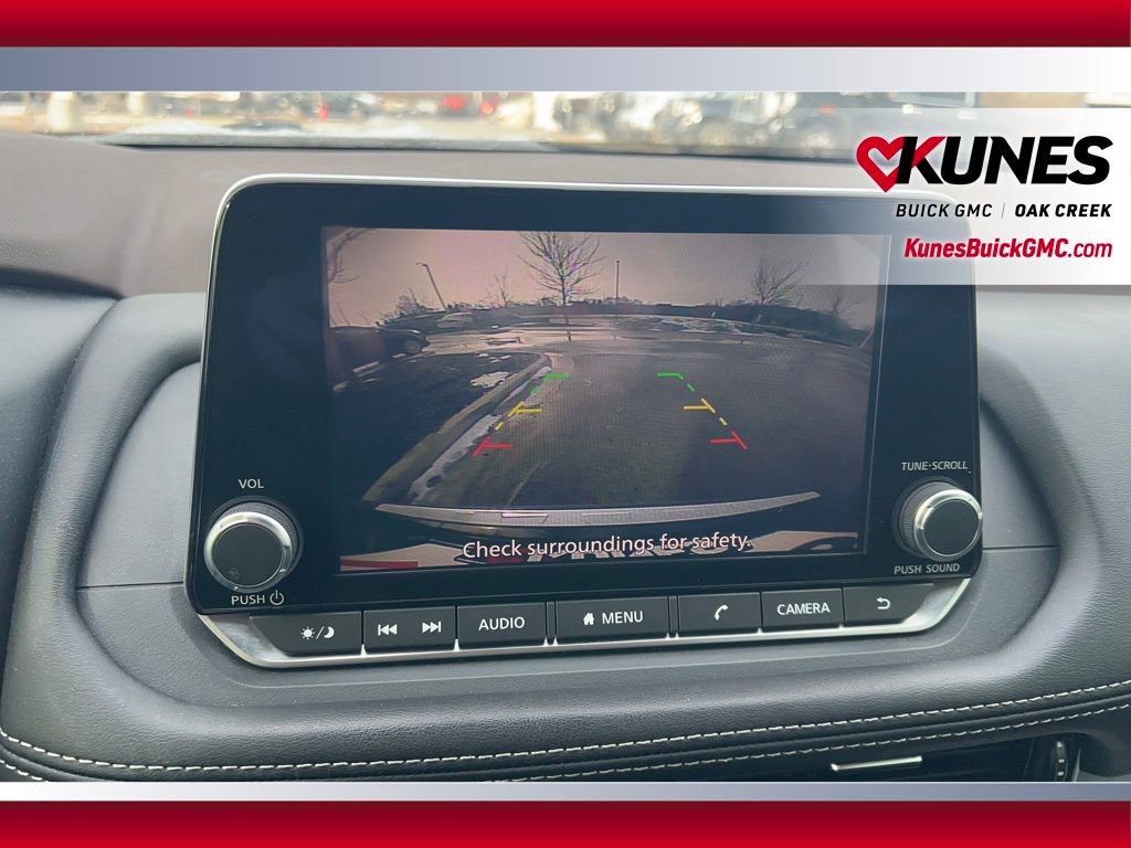 Used 2022 Nissan Rogue SV image 25