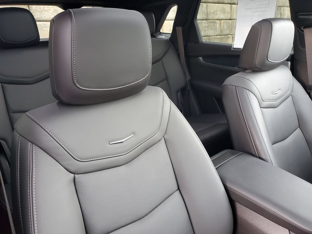 Certified 2024 Cadillac XT5 Premium Luxury AWD/4WD image 35
